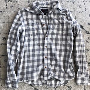 OLD NAVY MENS BUTTON DOWN SIZE MEDIUM